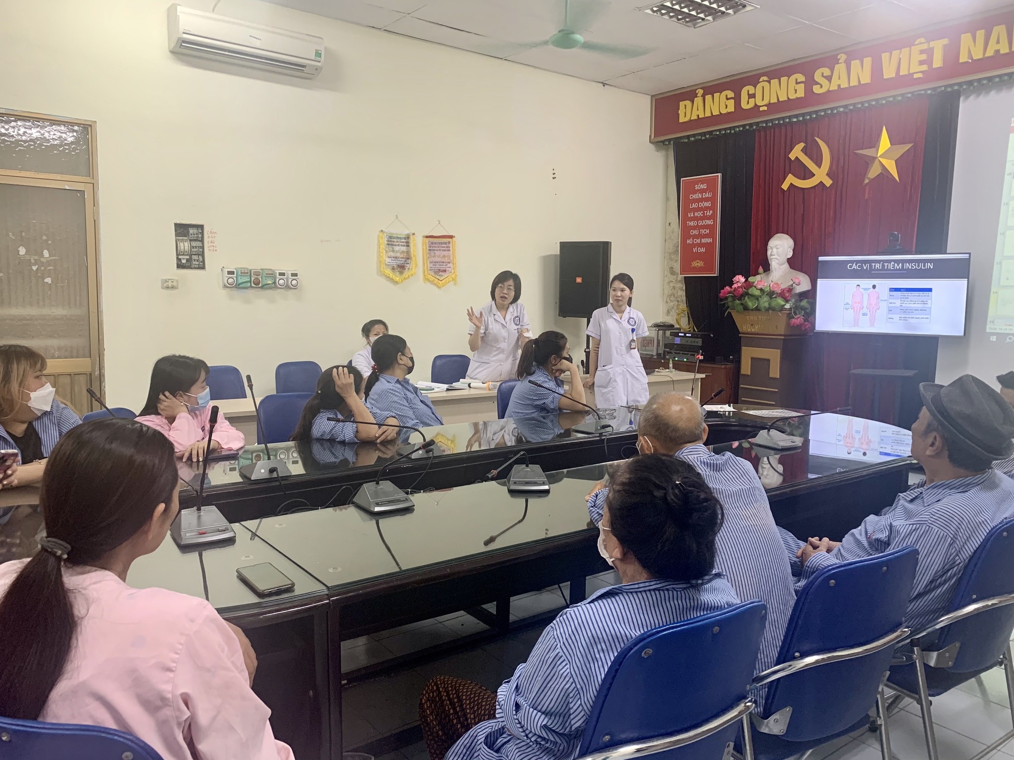 GIÁO DỤC SỨC KHỎE VỚI CHỦ ĐỀ: “THỰC HÀNH TIÊM INSULIN” TẠI CƠ SỞ THÁI THỊNH