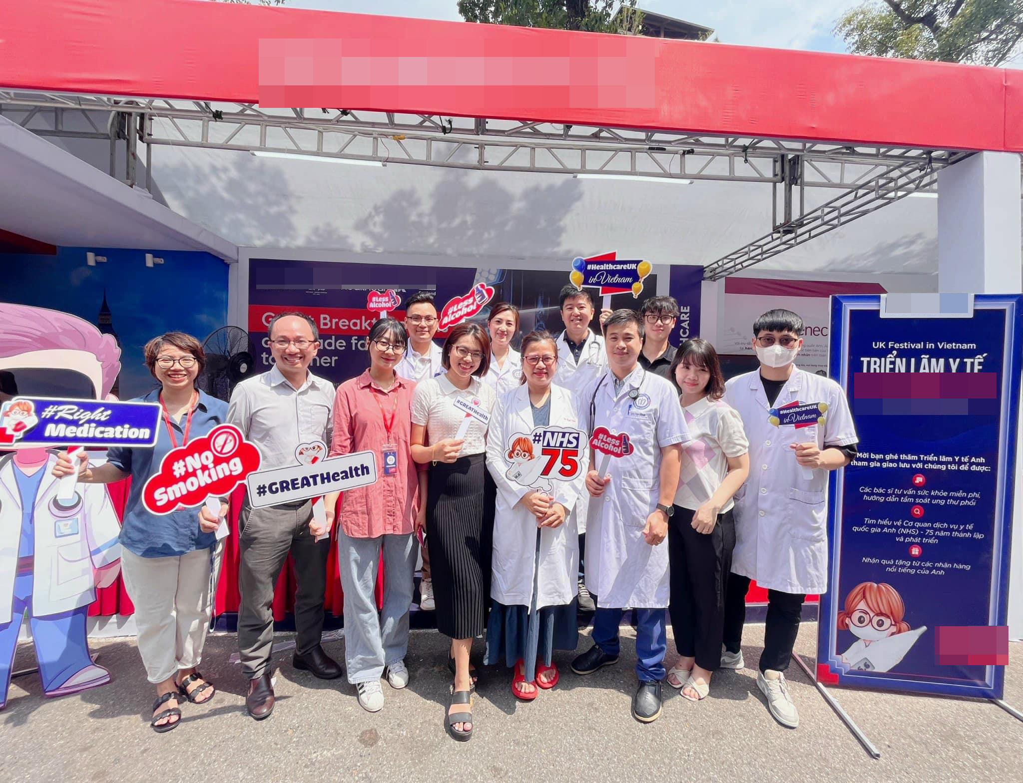 King88clb com link không chặn King88 kèo cá cược bóng đá world cup khám, tư vấn sức khỏe miễn phí cho người dân tại quảng trường Đông Kinh Nghĩa Thục, tp Hà Nội