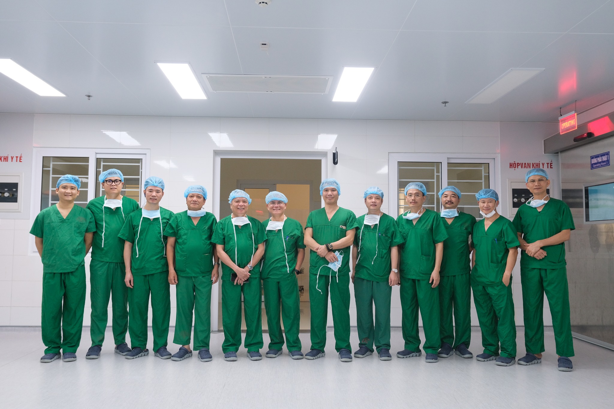PHÓ GIÁO SƯ TRẦN NGỌC LƯƠNG PHẪU THUẬT THỊ PHẠM VÀ CHIA SẺ KINH NGHIỆM TẠI BỆNH VIỆN PHỔI TRUNG ƯƠNG