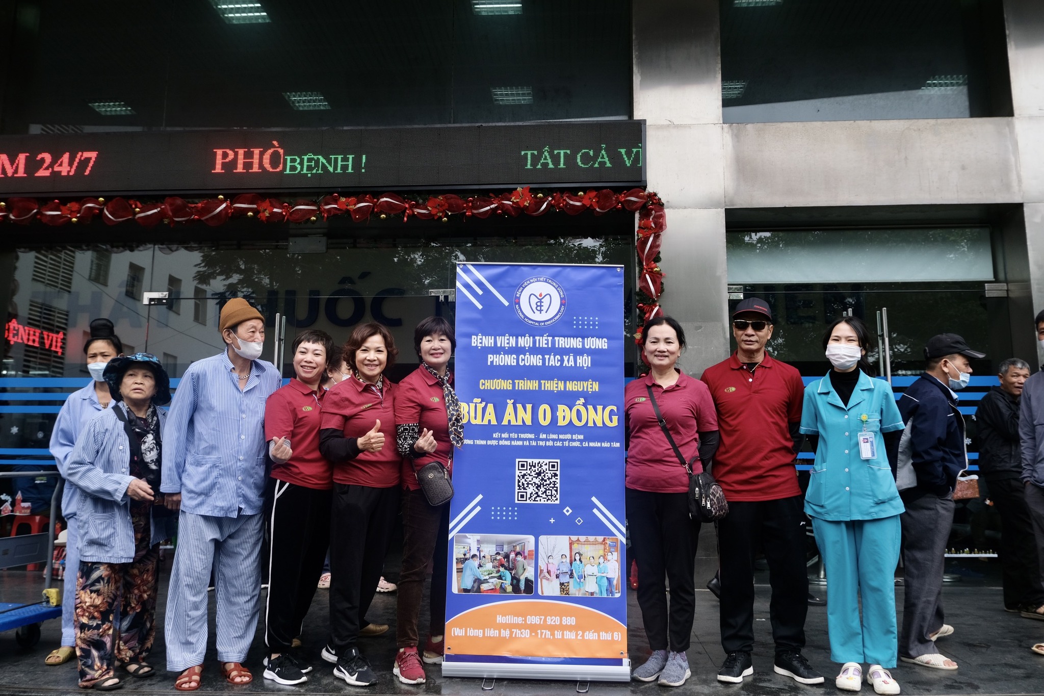 Trao tặng 150 suất ăn miễn phí cho King88 us cc có hoàn cảnh khó khăn tại KING88 - Nền tảng cá cược World Cup 2026 chính thức