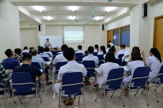 Khai giảng lớp phương pháp nghiên cứu khoa học tại bệnh viện Nội tiết Trung ương