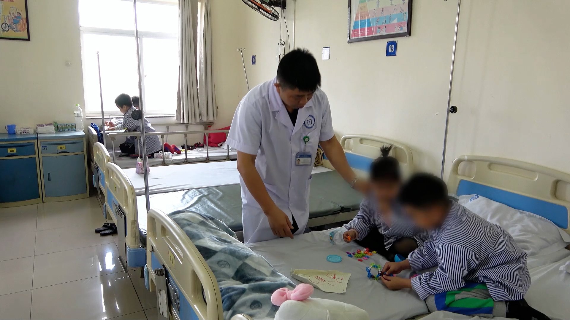 Lạm dụng các chế phẩm không rõ nguồn gốc nhiều trẻ mắc hội chứng cushing
