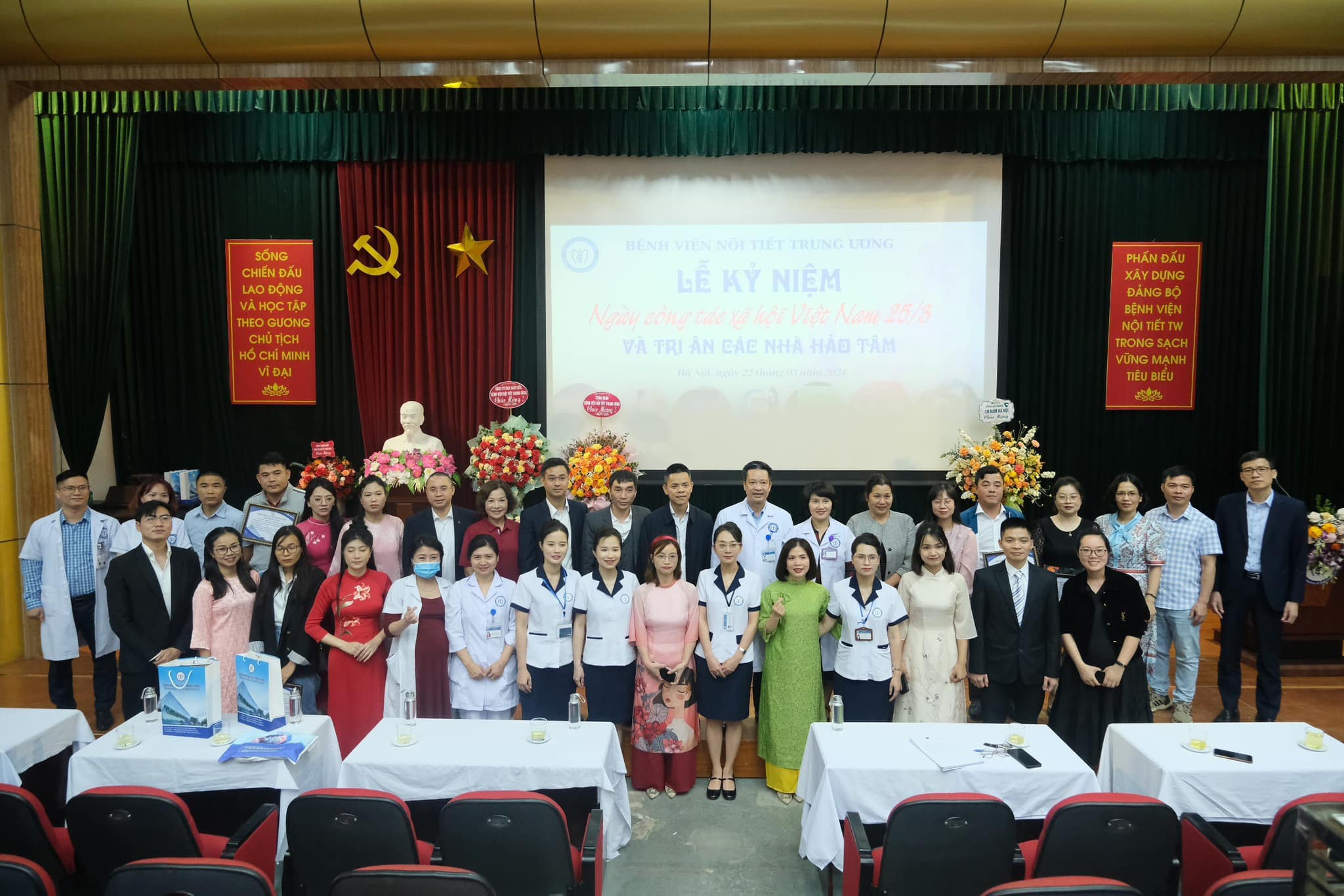 KING88 - Nền tảng cá cược World Cup 2026 chính thức kỷ niệm 8 năm ngày Công tác xã hội Việt Nam và 10 năm thành lập phòng Công tác xã hội