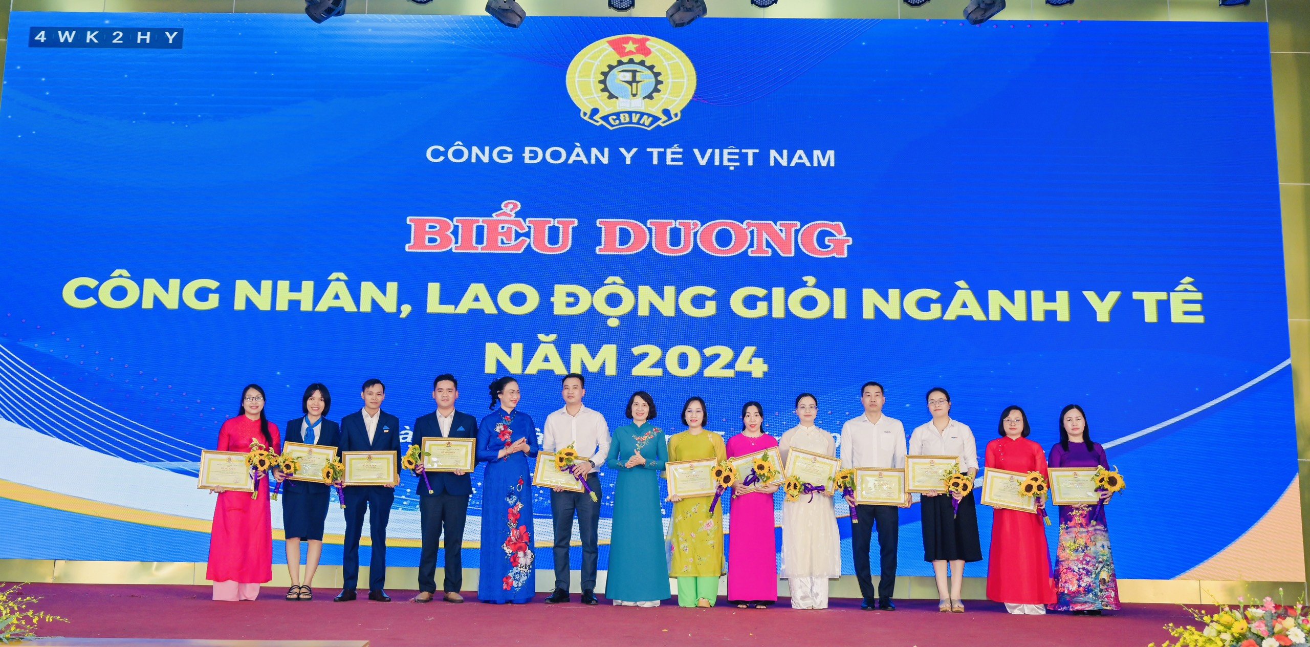 KING88 - Nền tảng cá cược World Cup 2026 chính thức vinh dự có 04 cá nhân được biểu dương công chức, viên chức, lao động giỏi ngành Y tế năm 2024