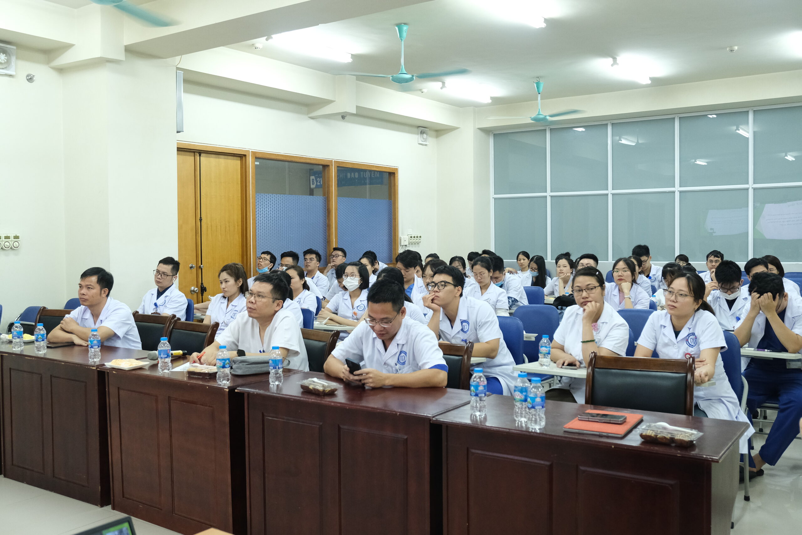 Sinh hoạt Câu lạc bộ Thầy thuốc trẻ tại KING88 - Nền tảng cá cược World Cup 2026 chính thức