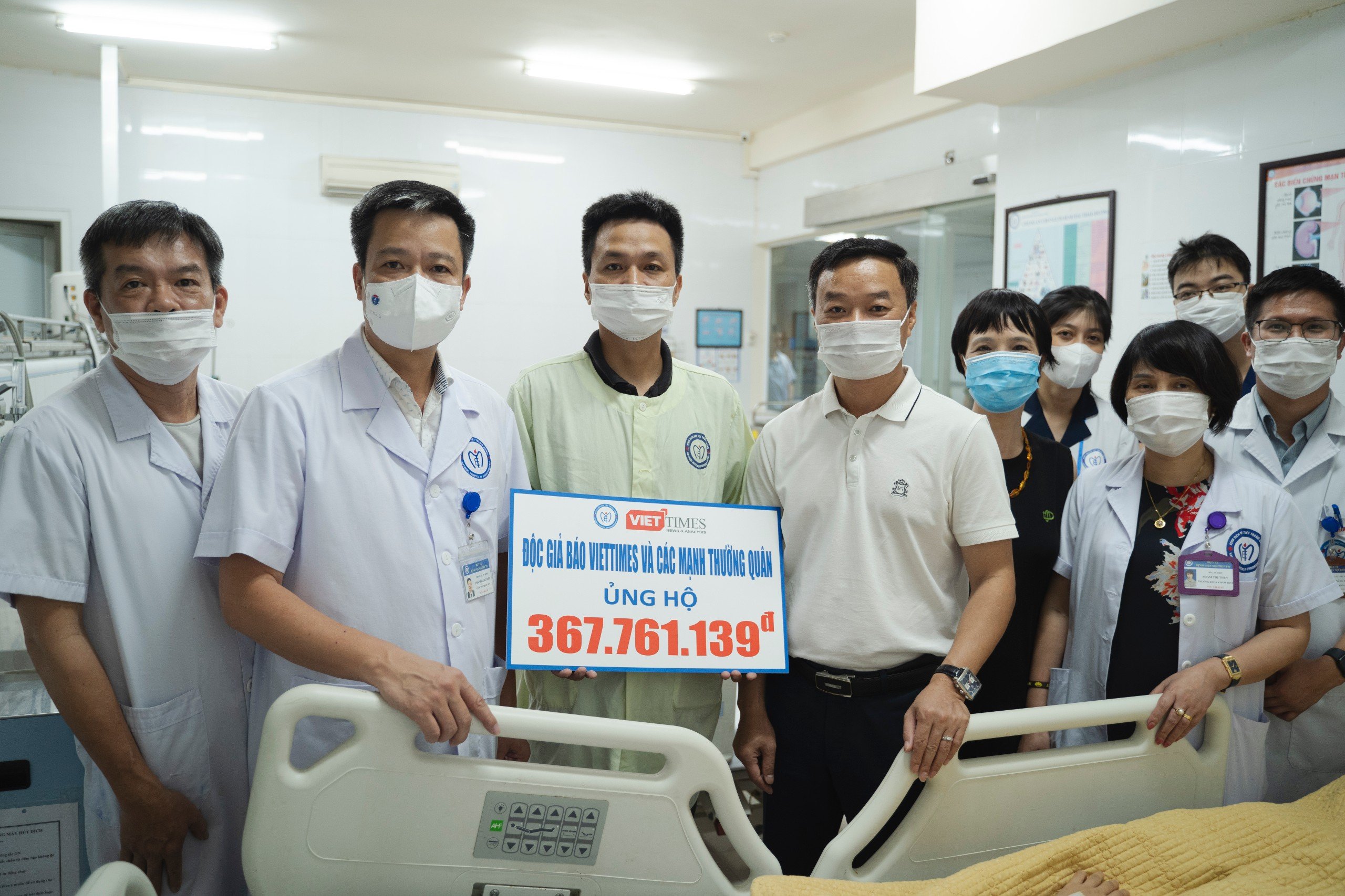 Trao 367 triệu đồng của bạn đọc Viettimes và các mạnh thường quân ủng hộ Nhà Cái Cá Cược Uy Tín King88 Vina Nguyễn Thị Thùy Linh