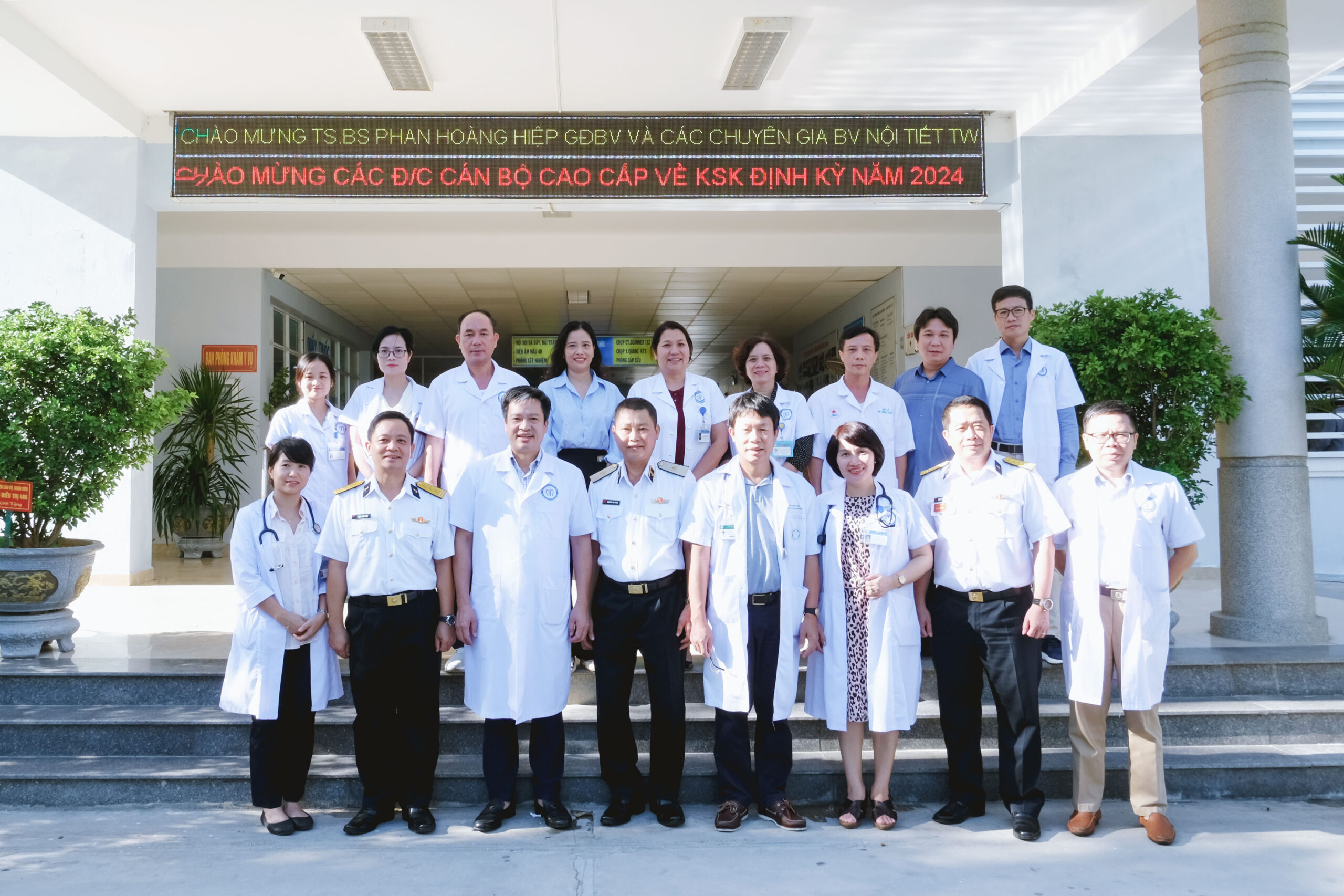 King88 kèo cá cược bóng đá world cup Nội Tiết Trung ương khám sức khoẻ định kỳ cho cán bộ cao cấp và chỉ huy các đơn vị tại Bộ Tư Lệnh Vùng 4 Hải quân năm 2024.