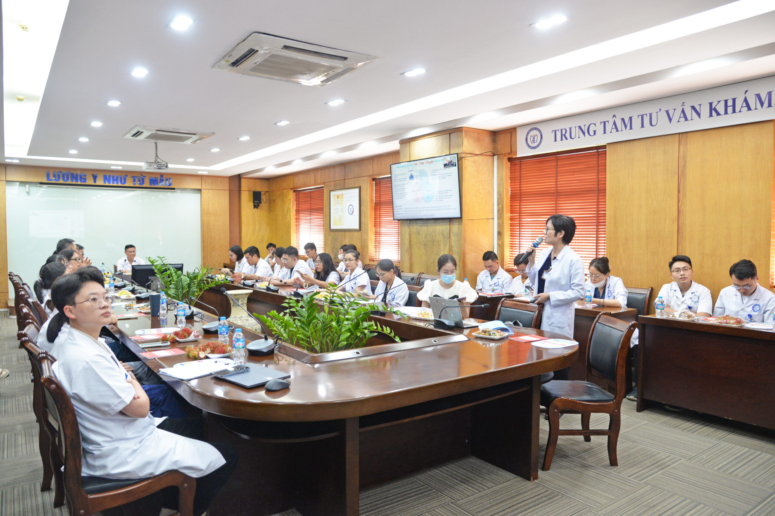 Sinh hoạt khoa học trực tuyến: Xu hướng kết hợp insulin và thuốc viên trong cá thể hóa 88Kinh thể thao, casino live, bắn cá và slot nổ hũ đái tháo đường típ 2