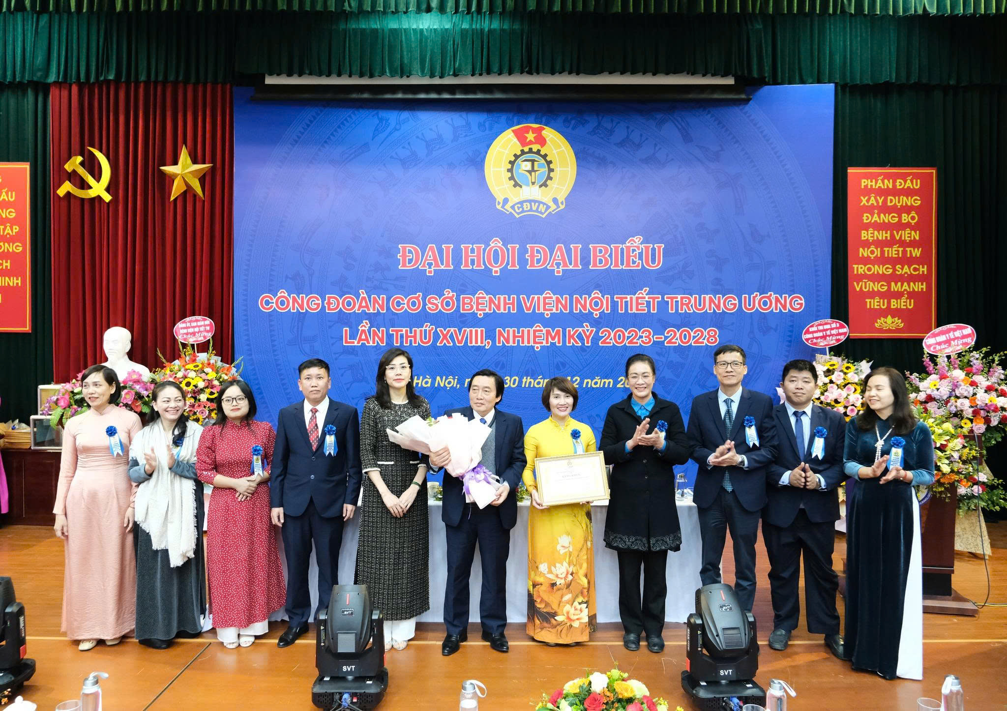 BAN CHẤP HÀNH CÔNG ĐOÀN