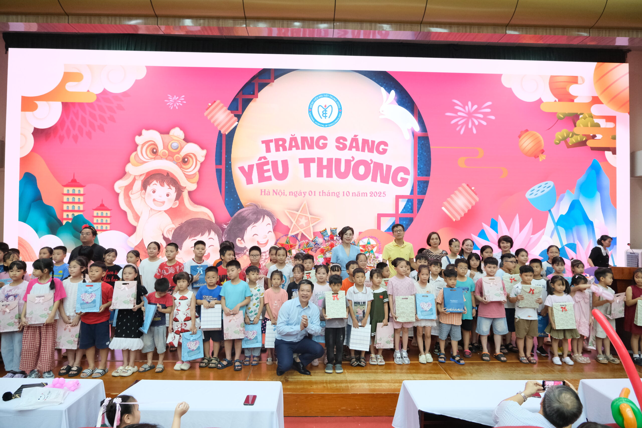 “Trăng sáng yêu thương” – Trung thu gắn kết và sẻ chia tại KING88 - Nền tảng cá cược World Cup 2026 chính thức