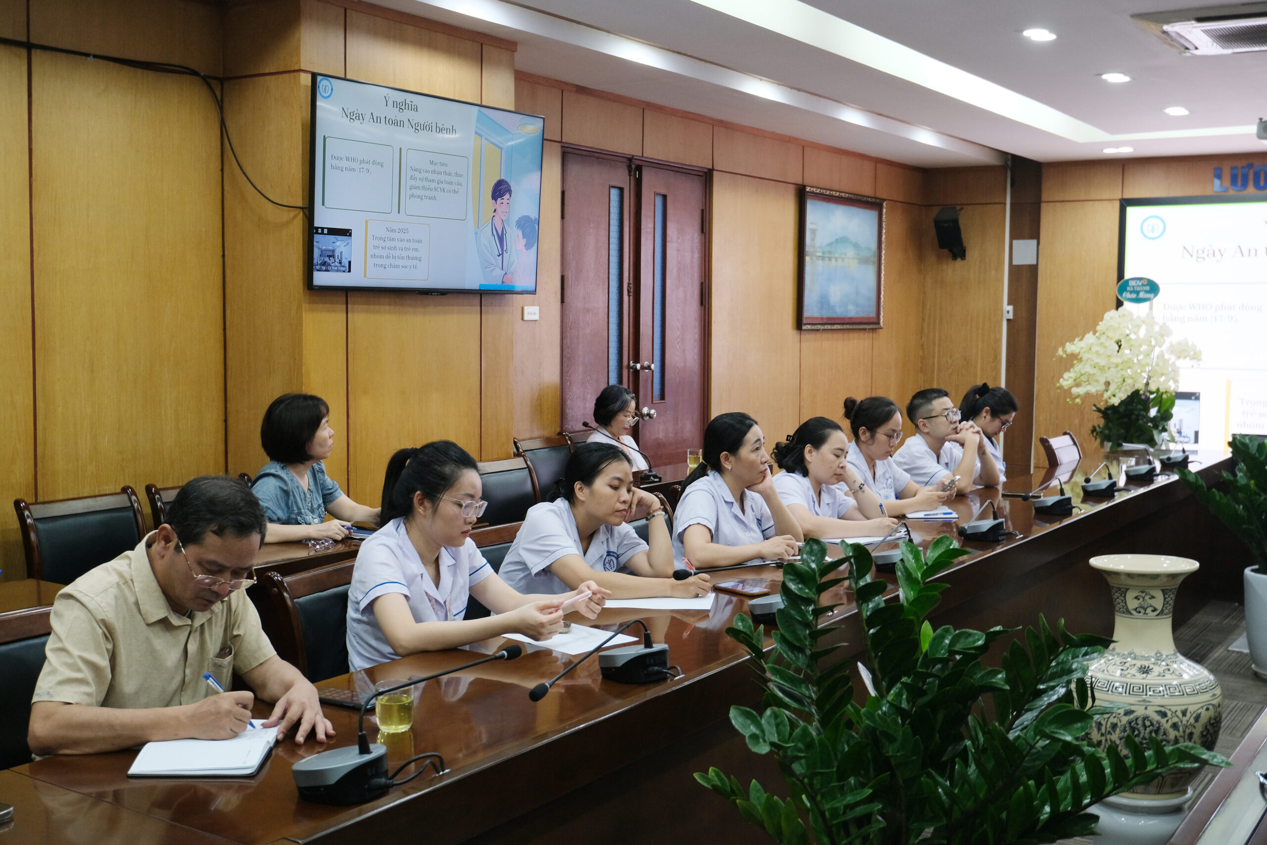 Hội thảo khoa học trực tuyến chủ đề “xây dựng trung tâm 88Kinh thể thao, casino live, bắn cá và slot nổ hũ béo phì tại Việt Nam”