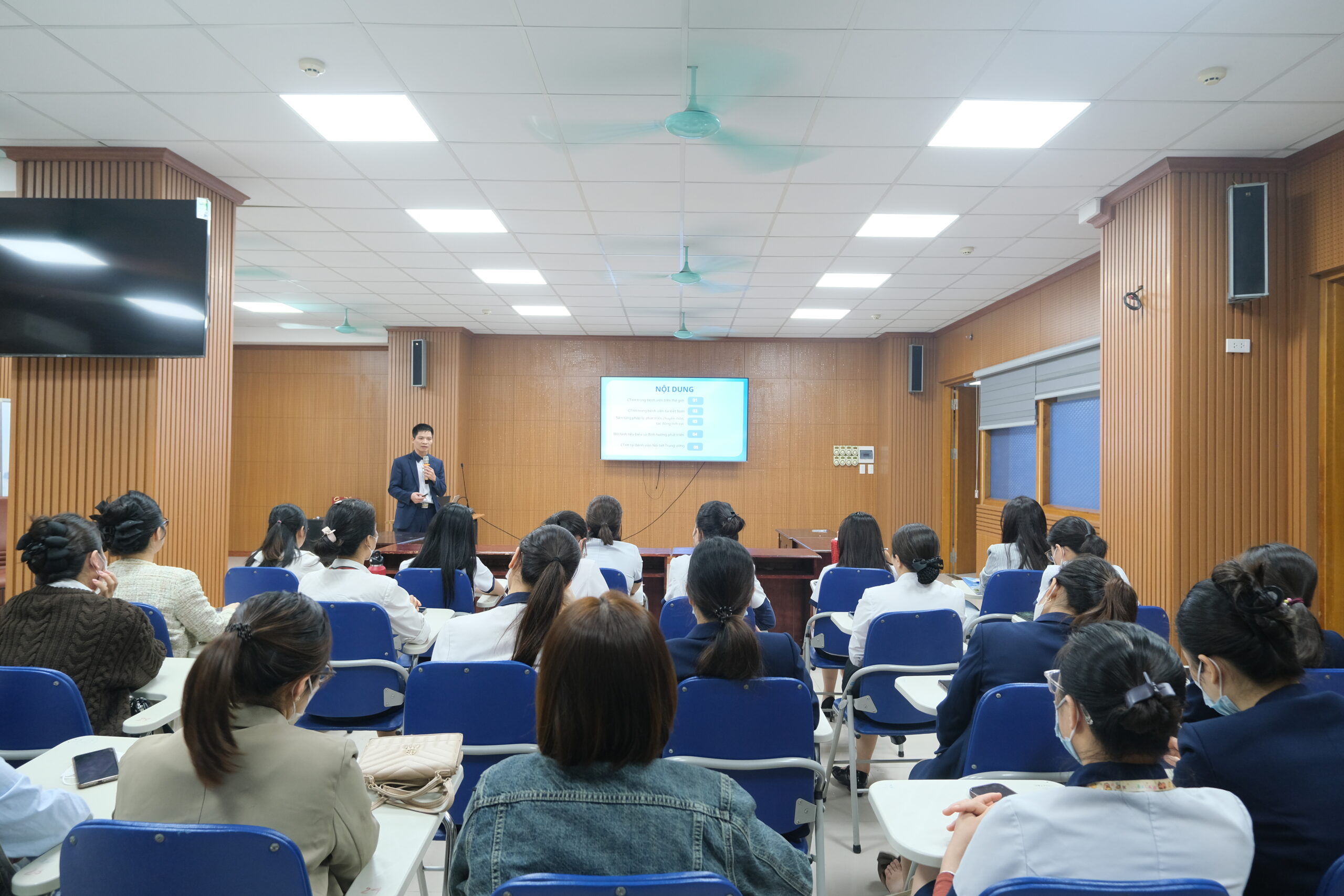 Hoạt động Công tác xã hội ý nghĩa trong tháng 12/2025