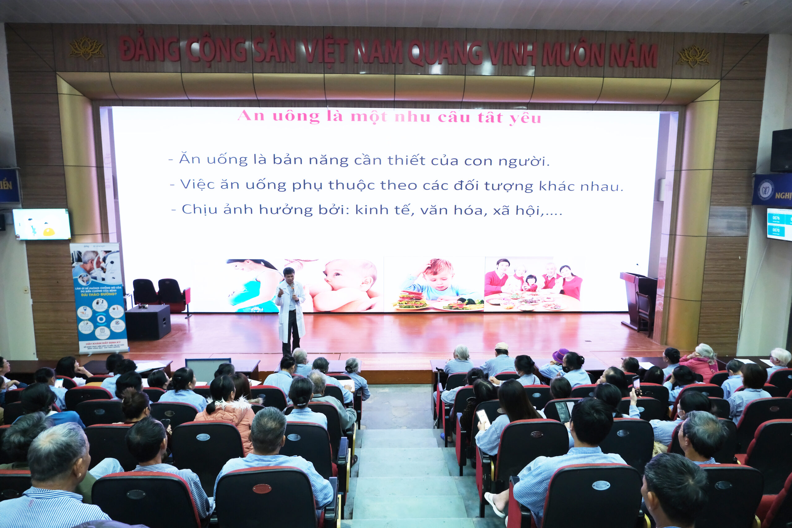 KING88 - Nền tảng cá cược World Cup 2026 chính thức tổ chức buổi giáo dục sức khỏe về dinh dưỡng, tư vấn hoạt động thể chất cho King88 us cc và phòng ngừa biến chứng mắt ở King88 us cc Đái tháo đường