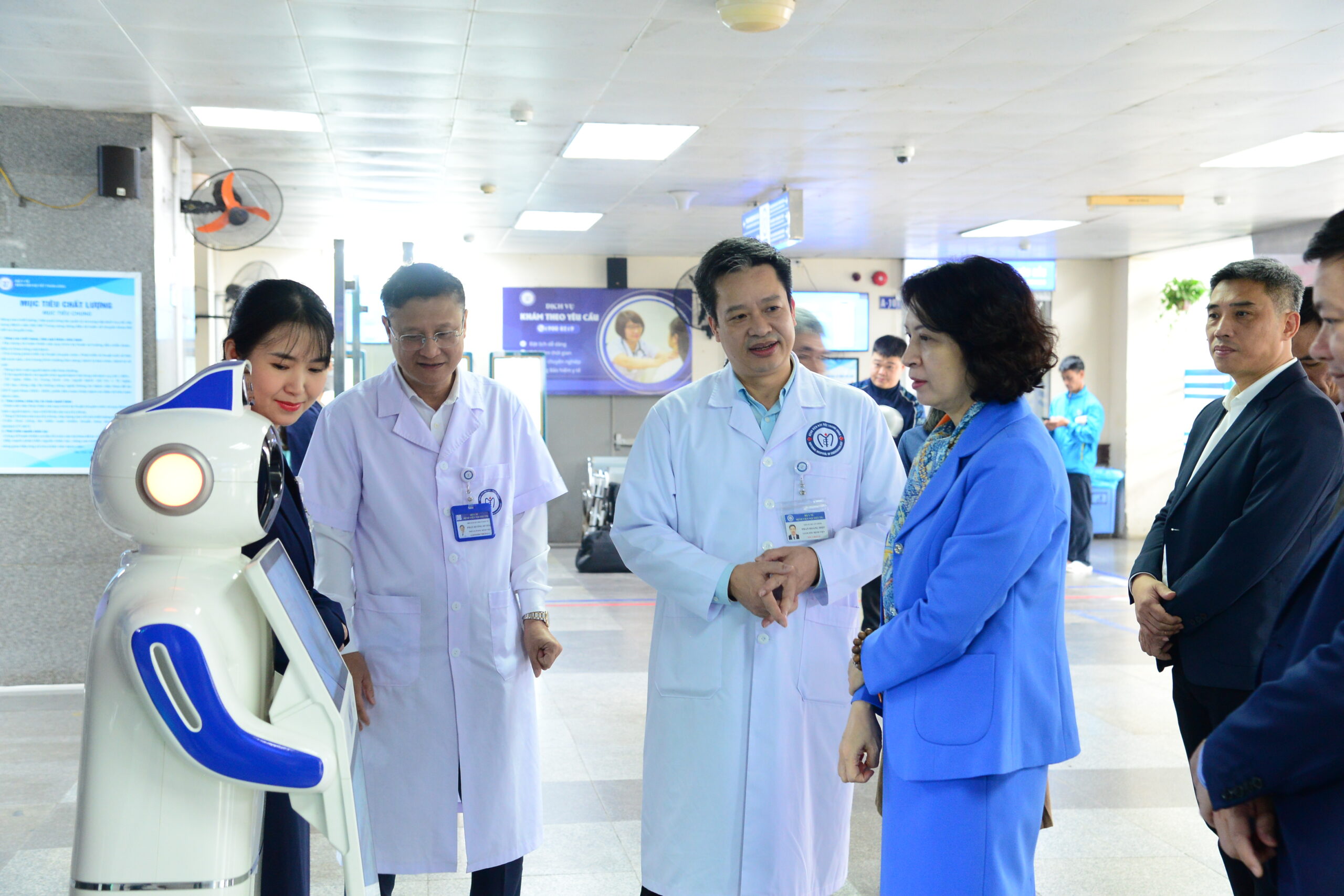 Thứ trưởng Kinh 888 phiên bản mới Nguyễn Thị Liên Hương đến thăm, chúc Tết KING88 - Nền tảng cá cược World Cup 2026 chính thức nhân dịp Xuân Bính Ngọ 2026