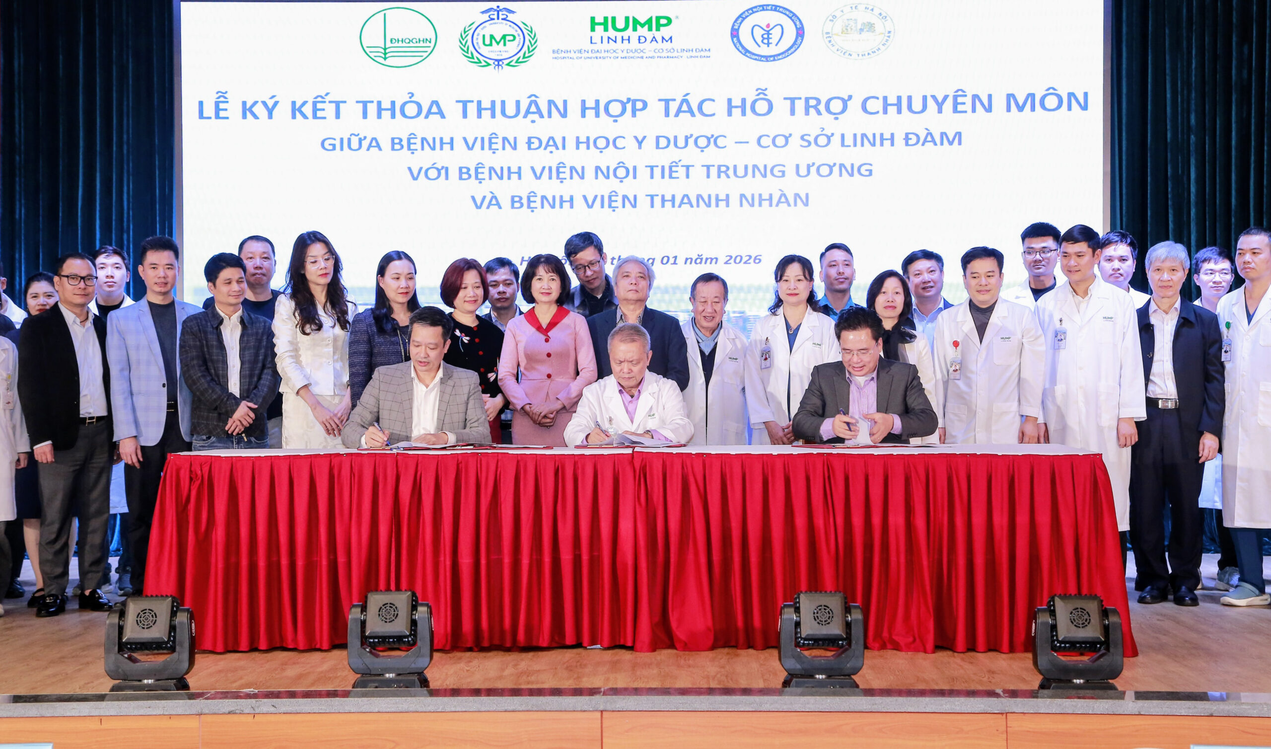 KING88 - Nền tảng cá cược World Cup 2026 chính thức ký kết hợp tác hỗ trợ chuyên môn với King88 kèo cá cược bóng đá world cup Đại học Y dược